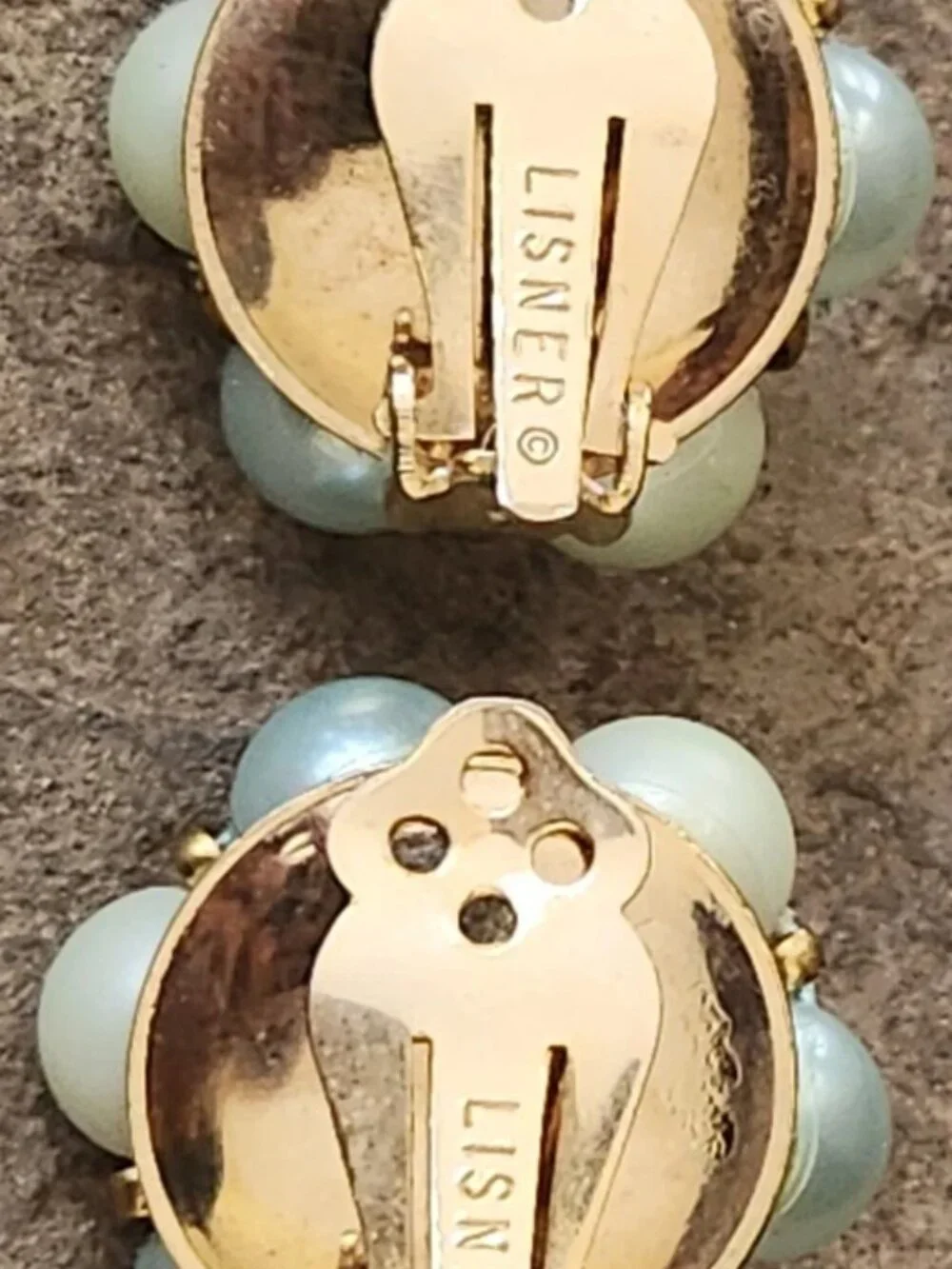 Vtg 1950-60s Lisner Faux Pearl Cluster Aurora Borealis Crystal Clip On Earrings - Picture 9 of 14